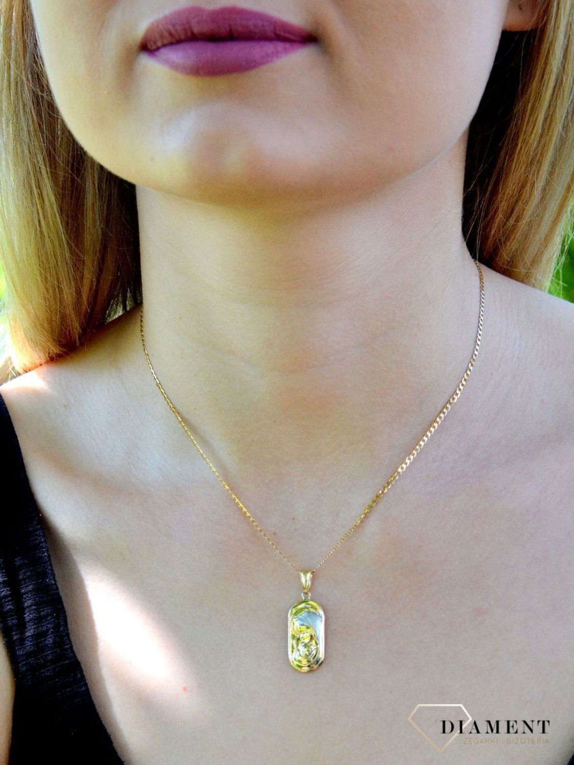 Złoty medalik prostokątny 375 z Matką Boską Częstochowską ZA 308 375as.jpg